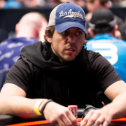 Mãos marginais: Thiago revela o segredo para elevar seu nível no Poker.