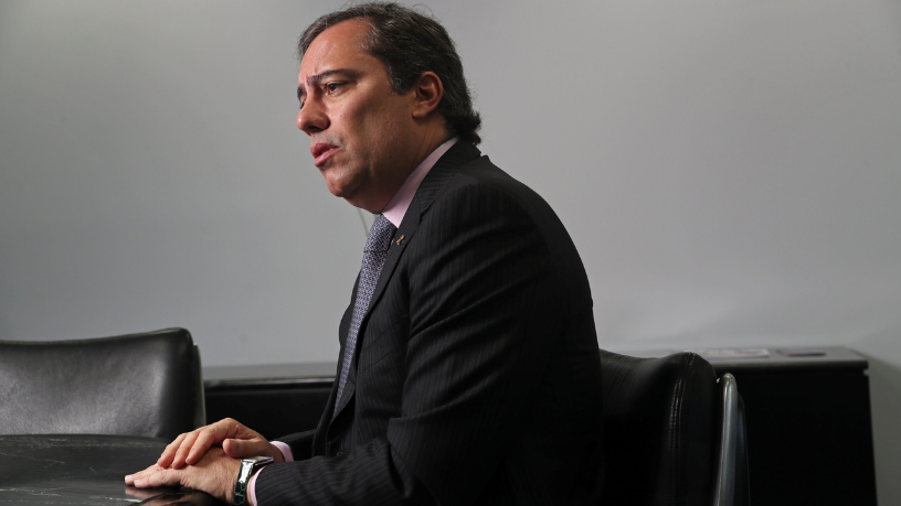 Pedro Duarte Guimarães mostrou como a voz da Caixa foi essencial para manter a confiança pública durante a crise da pandemia.