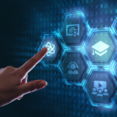 Sérgio Bento De Araújo reforça que a formação tecnológica de professores é essencial para impulsionar a inovação nas escolas.