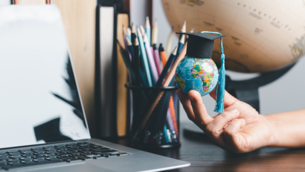 Gustavo Morceli analisa como a união entre dados e experiência docente orienta escolhas educativas mais eficazes.