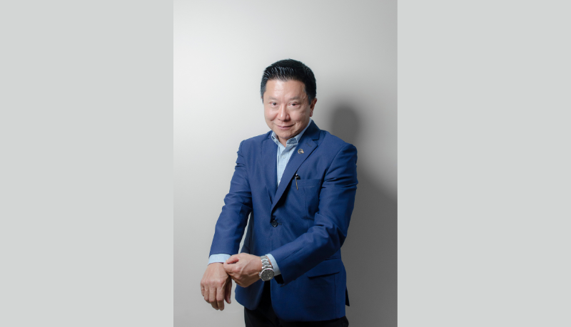 A cirurgia plástica masculina cresce com foco em resultados naturais e harmonia, observa Milton Seigi Hayashi.