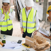 Do edital à entrega: Renato de Castro Longo Furtado Vianna explica como uma gestão integrada garante mais eficiência e controle em obras licitadas.